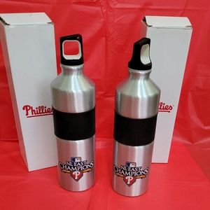 2 new in box  2010  Phillies water bottles